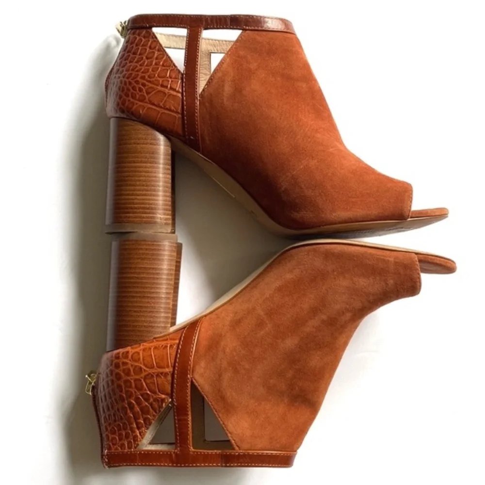 NEW Louise Camel ankle Italyan booties block heel open toe brown camel size 8.5